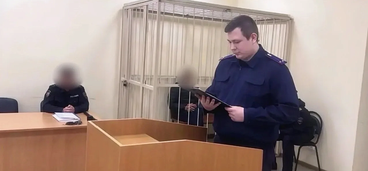 Не поделили домик в деревне: в Ярославской области мужчина насмерть забил родственников поленом по голове_315807