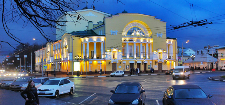 Стали известны адреса платных парковок в Ярославле