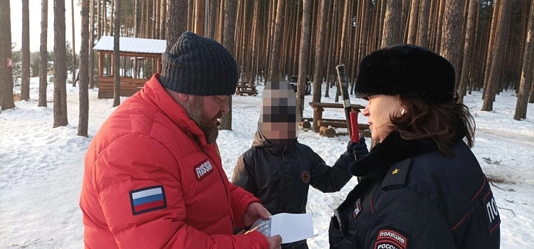 Ярославская полиция запретила кататься на коньках на Прусовских карьерах_227740