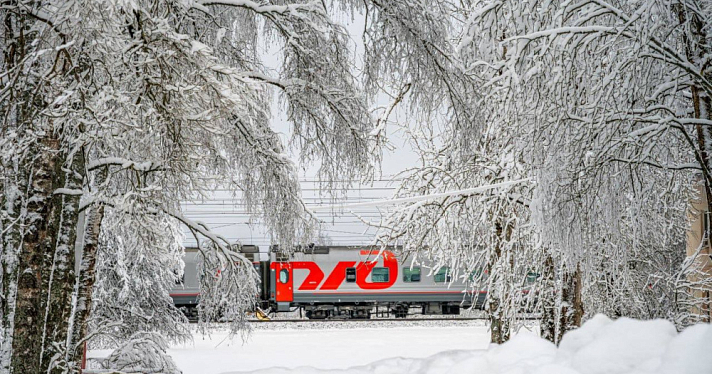 В новогодние праздники между Ярославлем и Петербургом пустят дополнительные поезда