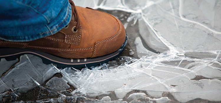 В Ярославле подписано постановление о запрете выхода на лед 