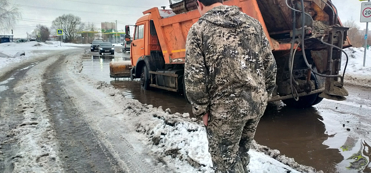 Прокуратура потребовала починить дорогу на выезде из поселка Красный Бор_234973