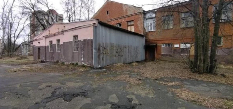 В Ярославле на торги выставили бывшую больницу за 76 миллионов рублей_321471