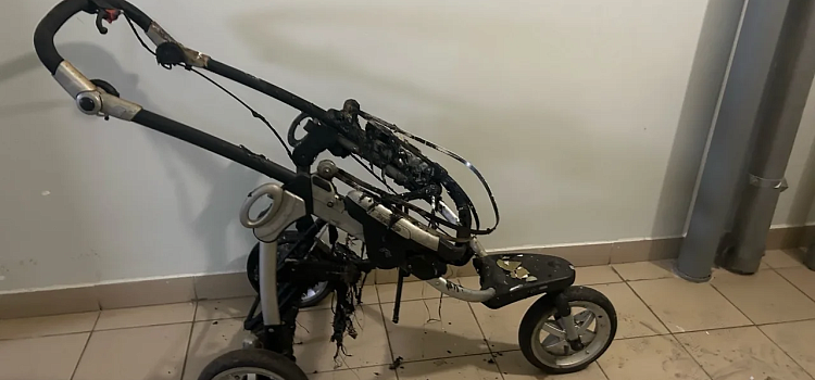 В брагинской новостройке неизвестные подожгли детскую коляску_314682