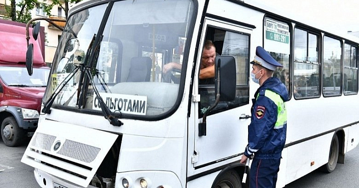 В Ярославле проверили соблюдение масочного режима в транспорте