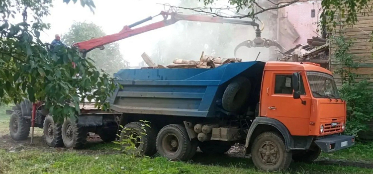 Более 3100 руин демонтировали в Ярославской области: губернатор отчитался о борьбе с заброшенными зданиями и вандализмом
