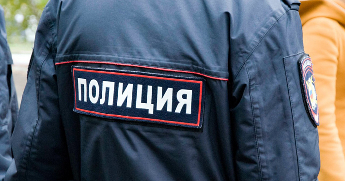 В Дзержинском районе Ярославля мужчина во время застолья едва не зарезал товарища