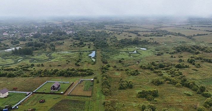 Аэропорт Ярославля временно прекратил приём и выпуск самолётов после ночной атаки БПЛА