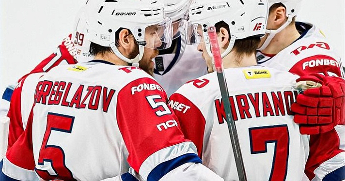Ярославский «Локомотив» завершил регулярный чемпионат яркой победой над московским «Динамо»