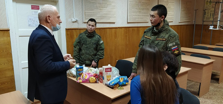 Срочники из Тывы пожаловались, что их права ущемляют: что выяснил ярославский омбудсмен