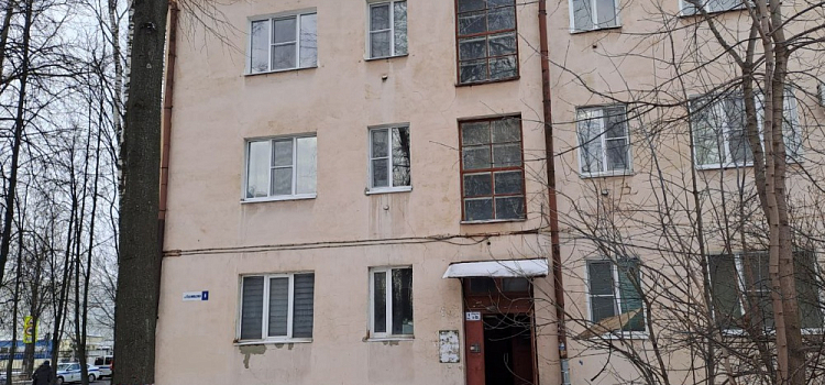 Жители пострадавшего от взрыва дома в Ярославле забрали из квартир животных и необходимые вещи