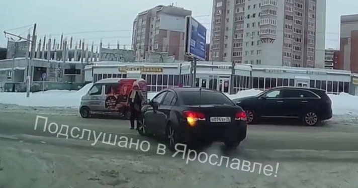 В Дзержинском районе Ярославля водитель сбил пожилую женщину
