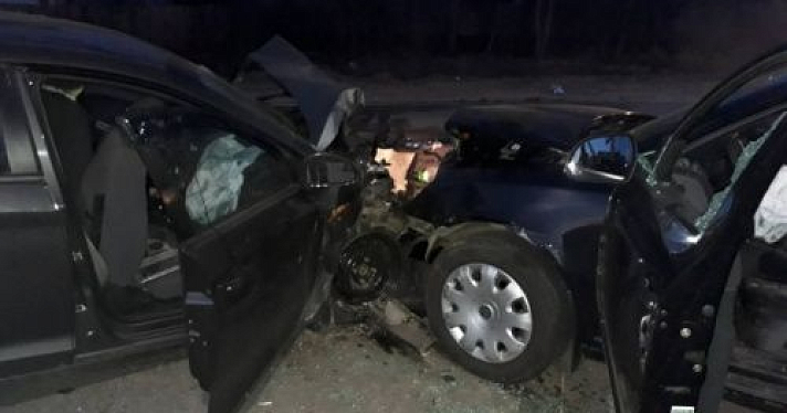 Четыре человека пострадали в аварии под Ярославлем
