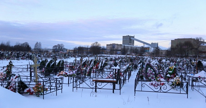  Громил могилы: ярославца осудят за кражу оград на кладбище