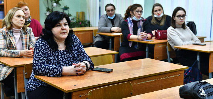 В Ярославле замерзающую гимназию перевели на ручной режим отопления_231160