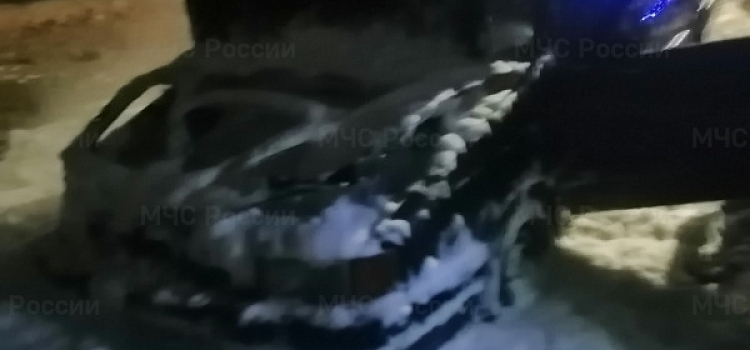 В ярославском МЧС рассказали о возгорании двух автомобилей