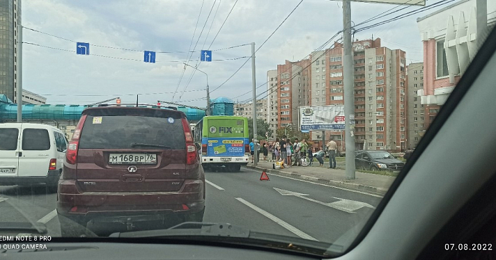 В Ярославле при столкновении автобусов пострадали пассажиры_217371