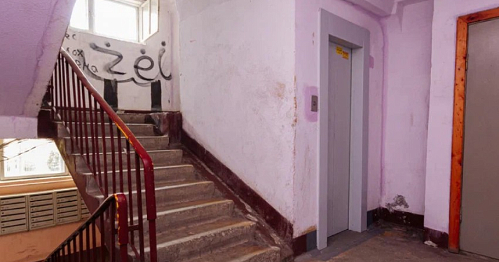 В Ярославле неизвестные украли лифтовое оборудование из двух подъездов дома 
