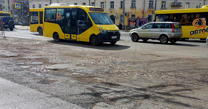 В Ярославле под слоем асфальта обнаружили булыжную мостовую