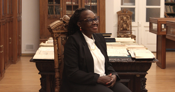 Из Африки в Россию за вдохновением: директор ивуарийского лицея посетила Ярославль