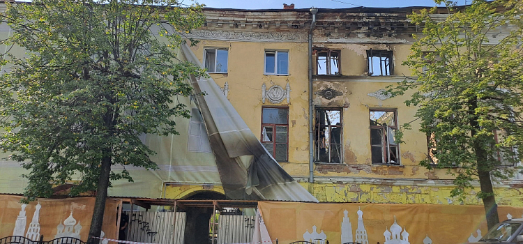 Возможно обрушение: открытие Дворца пионеров на улице Советской в Ярославле снова откладывается