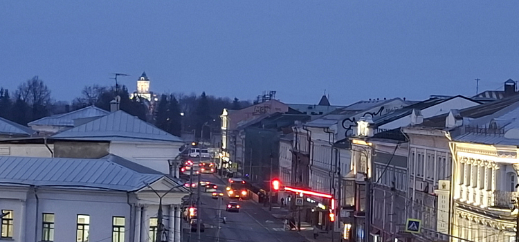 В центре Ярославля в ДТП пострадала пассажирка электробуса