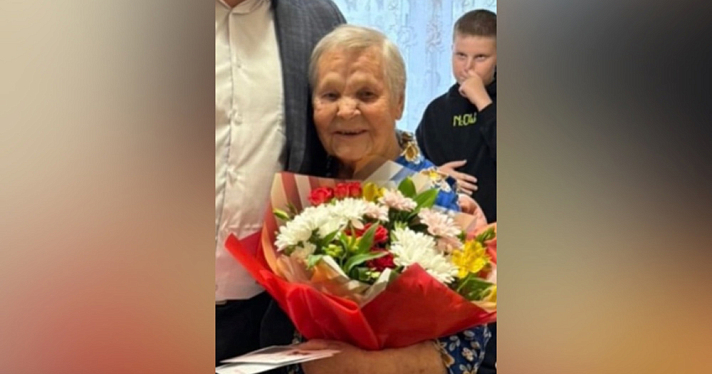 78 внуков, правнуков и праправнуков: жительница Ярославской области отметила 100-й день рождения