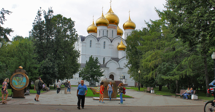 В Ярославле официально появилась Аллея святителя Тихона