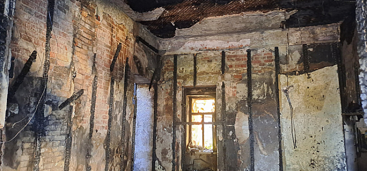 Продать наследие: в Ярославле на торги выставили горевшую усадьбу Вахрамеева_269563