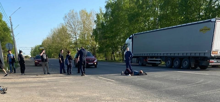 В Дзержинском районе Ярославля сбили велосипедиста