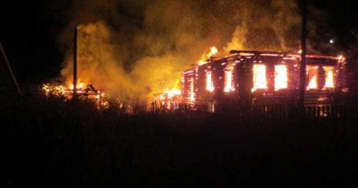 В Пошехонском районе сгорел дачный дом 