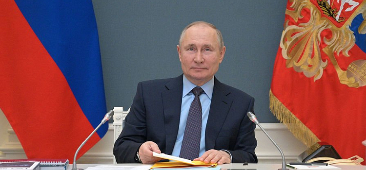 Путин согласился сделать выходные с 1 по 11 мая