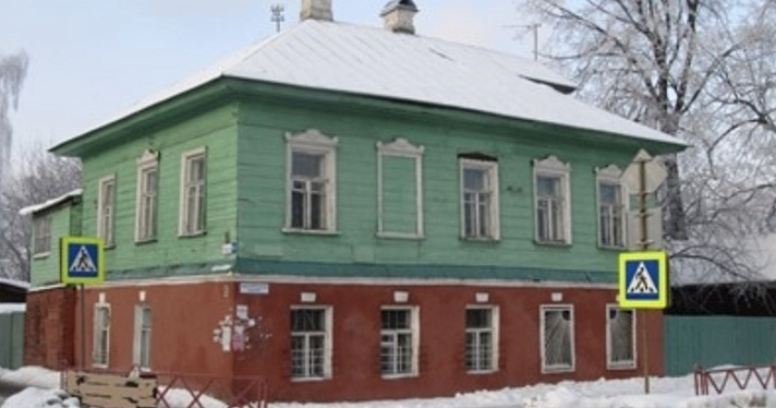 «Мы подскакиваем в шесть утра от грохота»: как ярославский сосед-бизнесмен устроил пенсионерке ад