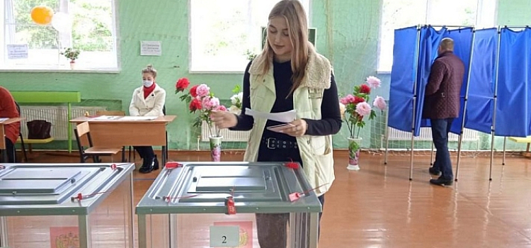 В Ярославле открылись участки для голосования по вопросу вхождения ДНР, ЛНР, Запорожской и Херсонской областей в состав России