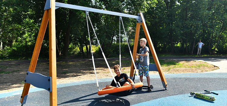 В Ярославле завершается ремонт в парке «Рабочий сад»_218142