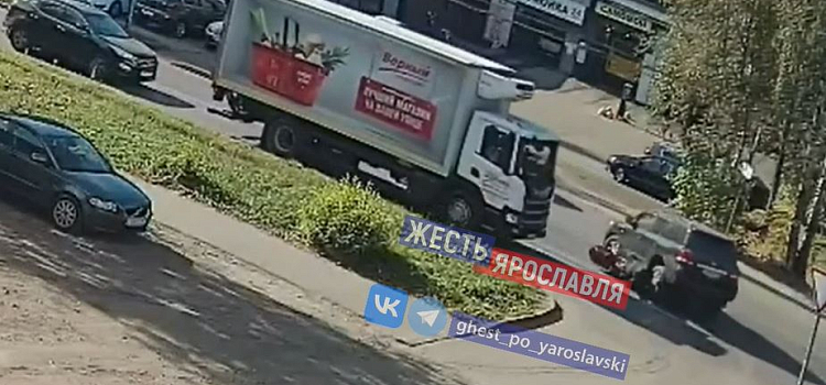 Ярославцы в Сети обсуждают ДТП с мотоциклистом на Красноборской