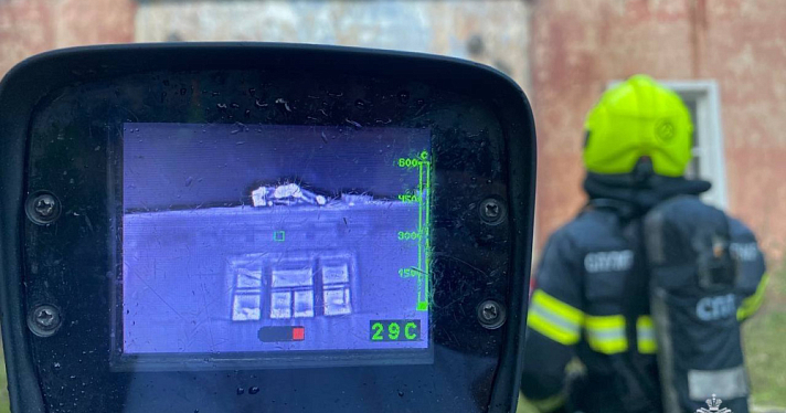 При тушении пожара в Рыбинске спасатели задействовали тепловизор