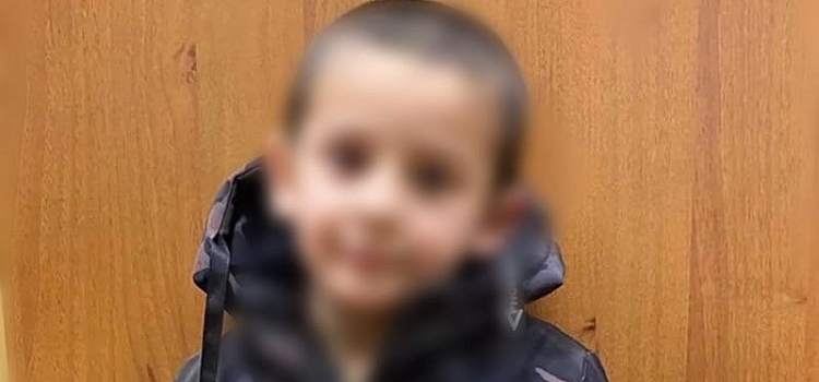 Ехал один в автобусе: в Ярославле нашли родителей пятилетнего мальчика