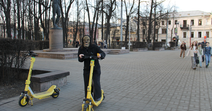 Экс-мэр Ярославля отменил самокаты