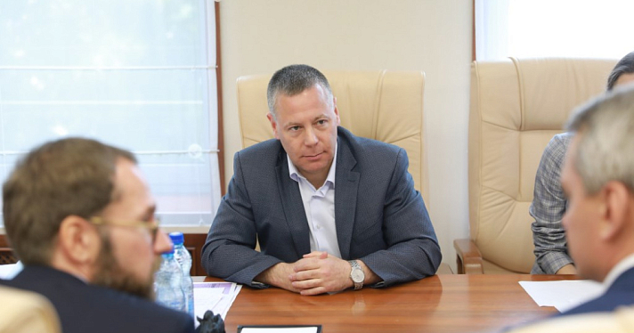 Губернатор Ярославской области провел встречу с директором «Школы 21»