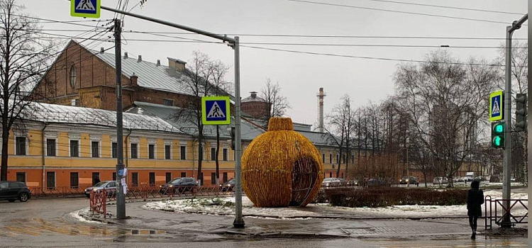 Ярославцы недовольны новогодними украшениями города