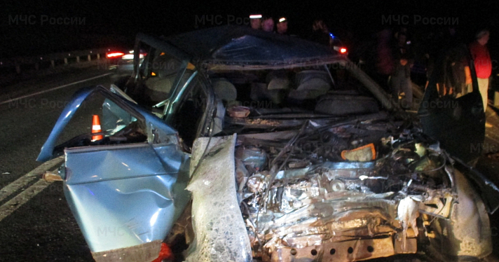 В Ярославской области в жестком ДТП на М-8 погиб пассажир легковушки_250770