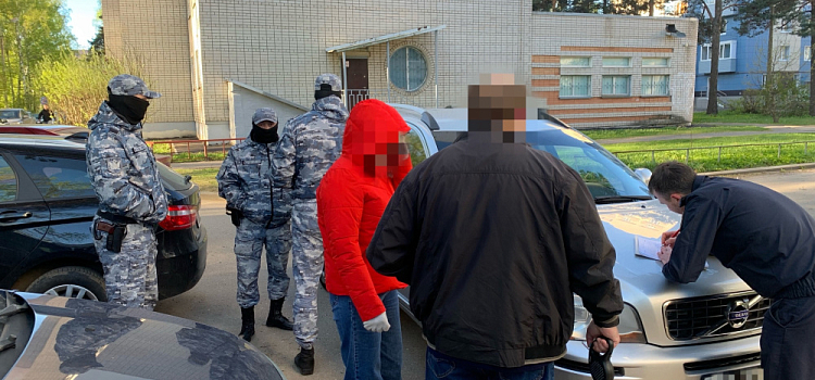 В Ярославле приставы забрали машину у главного инженера предприятия из-за долгов