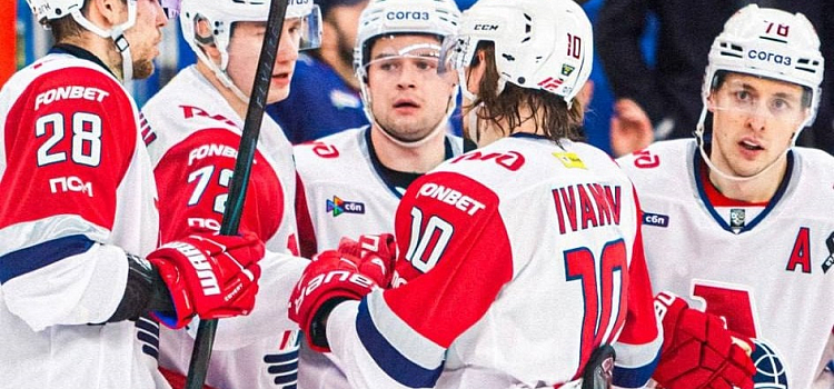 Рекорд и хет-трик: ярославский «Локомотив» четвёртый раз в сезоне обыграл «Ладу»