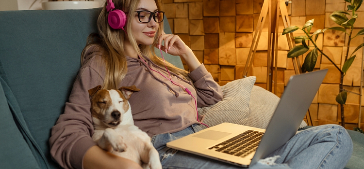 Ярославцы стали смотреть больше онлайн-кино, слушать музыку и читать фэнтези-саги в цифровом формате