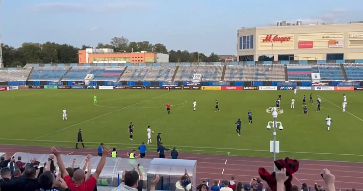 Ярославский «Шинник» смог уйти с последнего места