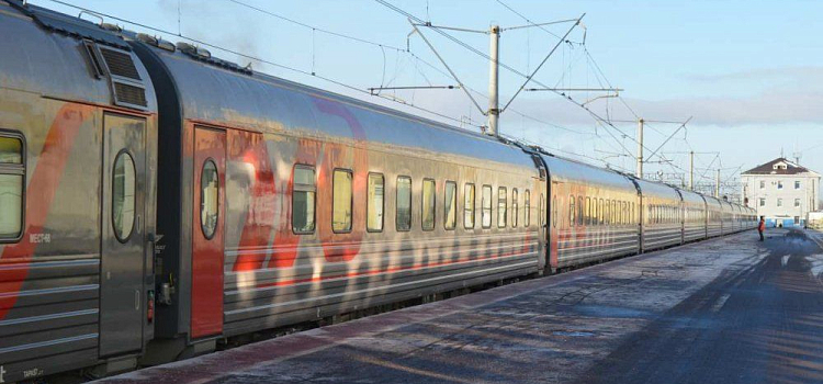 Некоторые поезда в новогоднюю ночь будут отменены