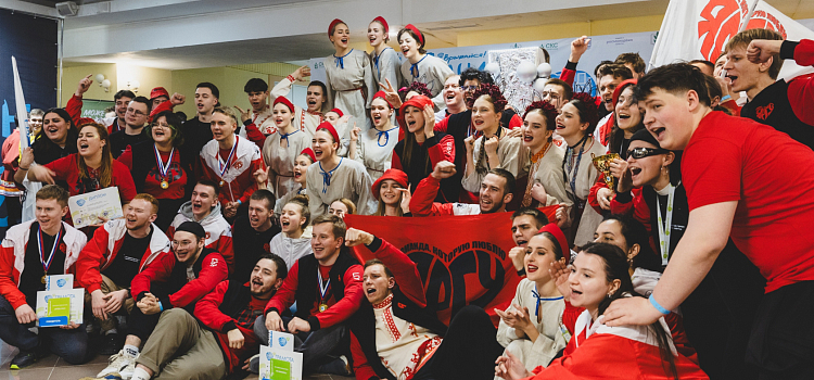 Команда Ярославского госуниверситета одержала победу во Всероссийском студенческом марафоне_263724