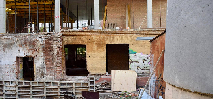 В Ярославле у мукомольного завода перестраивают историческое здание_252756