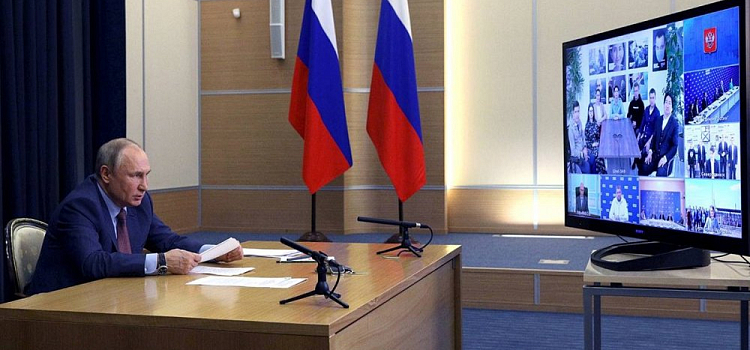 Владимир Путин провел встречу с общественниками — победителями предварительного голосования «Единой России»